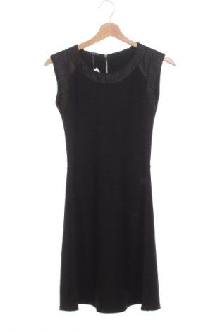 Šaty  Motivi, Velikost XXS, Barva Černá, Cena  69,00 Kč