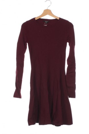 Sukienka Nikkie, Rozmiar XS, Kolor Czerwony, Cena 126,99 zł