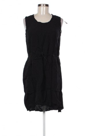 Šaty  Second Female, Velikost M, Barva Černá, Cena  139,00 Kč