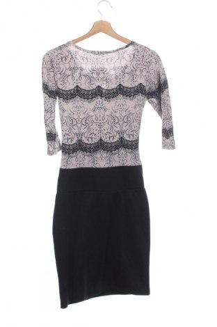 Šaty  Tara, Velikost XS, Barva Vícebarevné, Cena  219,00 Kč