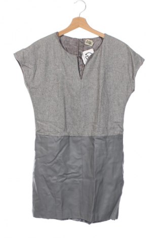 Šaty  Twist & Tango, Velikost XS, Barva Šedá, Cena  29,00 Kč