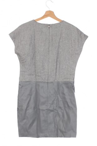 Šaty  Twist & Tango, Velikost XS, Barva Šedá, Cena  29,00 Kč