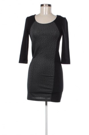 Рокля Vero Moda, Размер S, Цвят Многоцветен, Цена 2,04 €