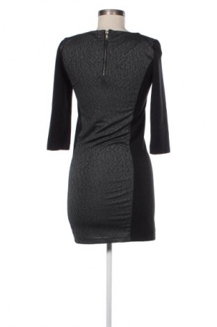 Рокля Vero Moda, Размер S, Цвят Многоцветен, Цена 2,04 €