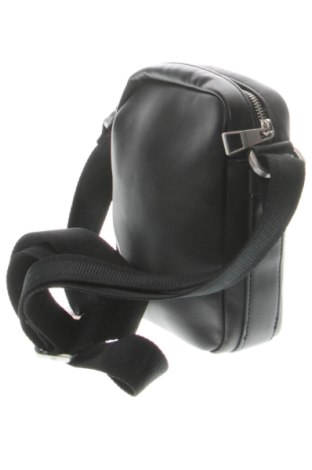 Kabelka  Tommy Hilfiger, Farba Čierna, Cena  65,95 €