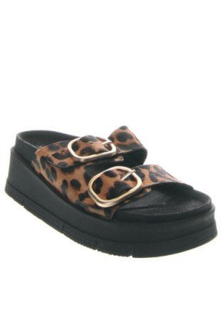 Papuci Bershka, Mărime 39, Culoare Multicolor, Preț 203,32 Lei