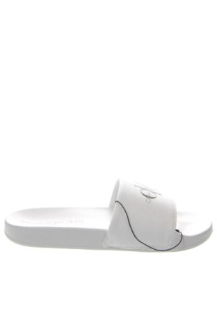 Чехли Calvin Klein Jeans, Размер 42, Цвят Бял, Цена 34,76 €, #135863981