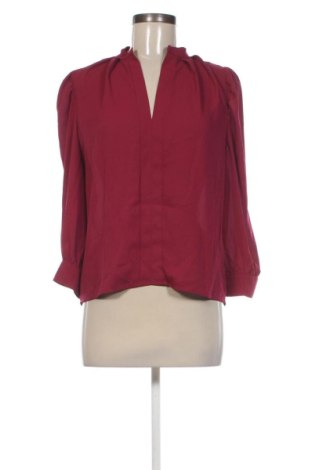 Damen Shirt Berna, Größe M, Farbe Rot, Preis 31,99 €