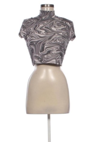 Γυναικεία μπλούζα Bershka, Μέγεθος L, Χρώμα Πολύχρωμο, Τιμή 11,99 €