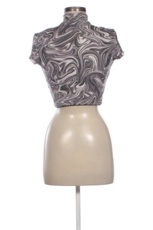 Γυναικεία μπλούζα Bershka, Μέγεθος L, Χρώμα Πολύχρωμο, Τιμή 11,99 €