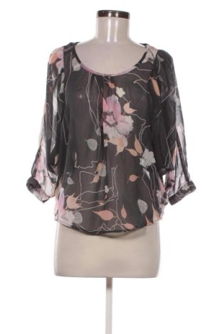 Dámská halenka Bershka, Velikost S, Barva Vícebarevné, Cena  283,00 Kč