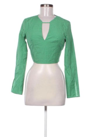 Damen Shirt Bershka, Größe S, Farbe Grün, Preis 15,92 €