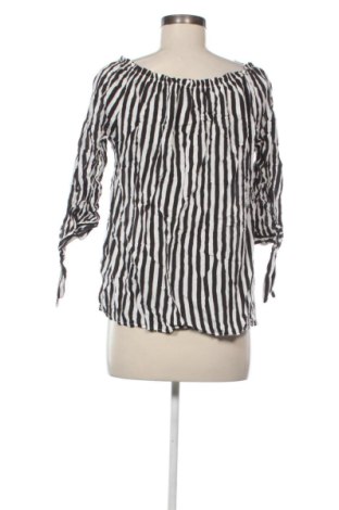 Γυναικεία μπλούζα Cartoon, Μέγεθος M, Χρώμα Πολύχρωμο, Τιμή 8,99 €