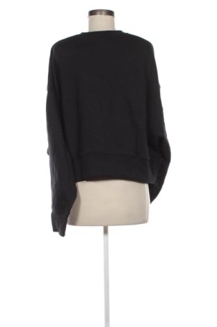 Damen Shirt Nike, Größe S, Farbe Schwarz, Preis 104,99 €