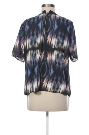 Γυναικεία μπλούζα ONLY, Μέγεθος M, Χρώμα Πολύχρωμο, Τιμή 12,99 €