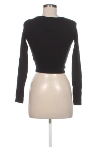 Γυναικεία μπλούζα Pull&Bear, Μέγεθος XS, Χρώμα Μαύρο, Τιμή 18,99 €
