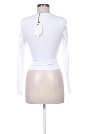 Дамска блуза Pull&Bear, Размер S, Цвят Бял, Цена 16,36 €