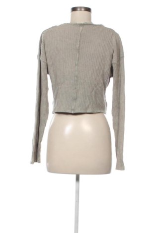 Дамска блуза Pull&Bear, Размер M, Цвят Сив, Цена 16,36 €