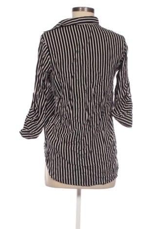 Γυναικεία μπλούζα Red Queen, Μέγεθος M, Χρώμα Πολύχρωμο, Τιμή 10,00 €