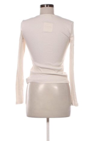 Дамска блуза Reserved, Размер M, Цвят Екрю, Цена 9,70 €