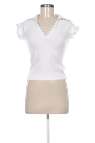 Bluzka damska Sinsay, Rozmiar M, Kolor Biały, Cena 23,99 zł