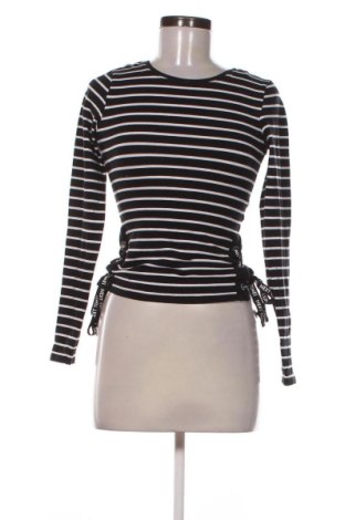 Γυναικεία μπλούζα Sinsay, Μέγεθος S, Χρώμα Πολύχρωμο, Τιμή 10,00 €