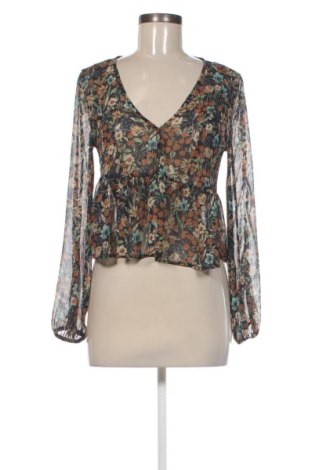 Γυναικεία μπλούζα Stradivarius, Μέγεθος S, Χρώμα Πολύχρωμο, Τιμή 10,99 €