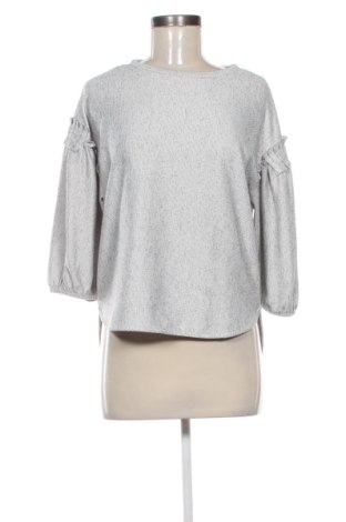 Damen Shirt Stradivarius, Größe S, Farbe Grau, Preis 12,99 €