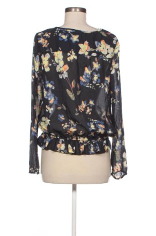 Дамска блуза Vero Moda, Размер S, Цвят Многоцветен, Цена 10,73 €