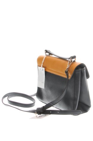 Dámská kabelka  Guess, Barva Vícebarevné, Cena  4 049,00 Kč