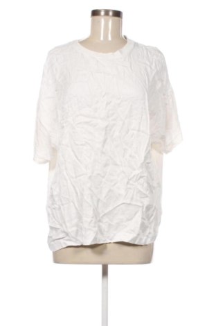 Γυναικείο t-shirt C&A, Μέγεθος XL, Χρώμα Λευκό, Τιμή 9,99 €