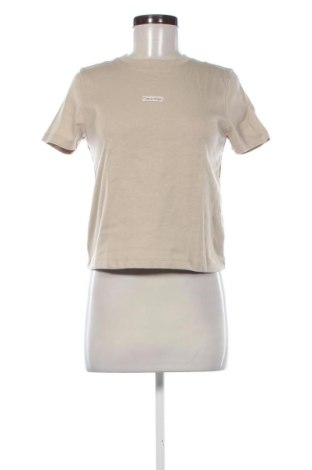 Női póló Calvin Klein Jeans, Méret S, Szín Bézs, Ár 16 179 Ft