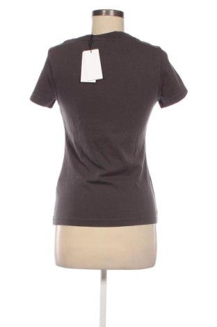 Дамска тениска Calvin Klein Jeans, Размер XS, Цвят Сив, Цена 39,88 €