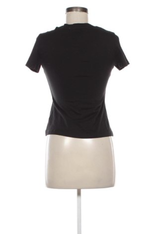 Дамска тениска Calvin Klein Jeans, Размер XS, Цвят Черен, Цена 35,27 €