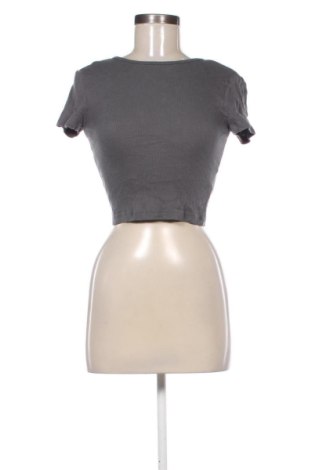 Дамска тениска H&M Divided, Размер S, Цвят Сив, Цена 6,64 €