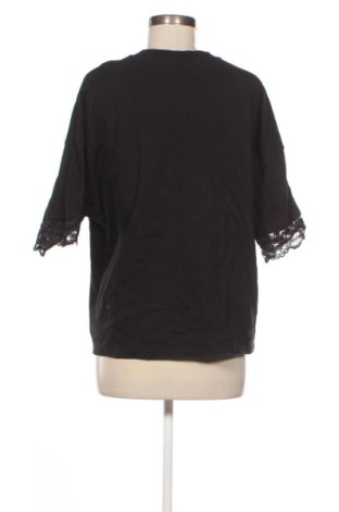 Γυναικείο t-shirt MOST WANTED, Μέγεθος L, Χρώμα Μαύρο, Τιμή 9,99 €