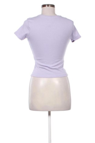 Damen T-Shirt Pull&Bear, Größe M, Farbe Lila, Preis 9,00 €