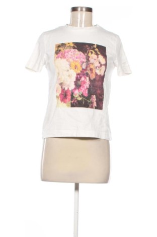 Дамска тениска Reserved, Размер XS, Цвят Бял, Цена 9,00 €