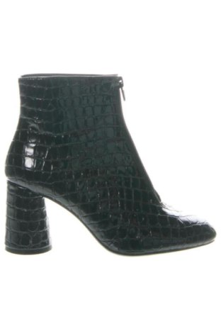 Dámské boty  Bershka, Velikost 36, Barva Černá, Cena  983,00 Kč