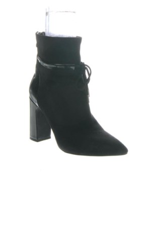 Γυναικεία μποτάκια Daniele Gilardo, Μέγεθος 37, Χρώμα Μαύρο, Τιμή 45,71 €