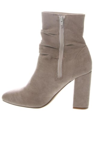 Дамски боти DeeZee, Размер 38, Цвят Бежов, Цена 32,21 €