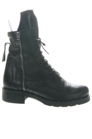 Dámské boty  Ovye, Velikost 37, Barva Černá, Cena  4 620,00 Kč