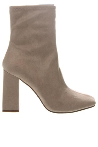 Дамски боти Steve Madden, Размер 42, Цвят Бежов, Цена 112,48 €