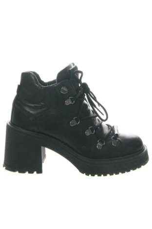 Dámské boty  Wojas, Velikost 37, Barva Černá, Cena  2 031,00 Kč