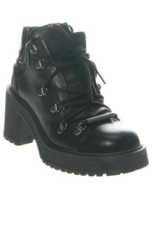 Dámské boty  Wojas, Velikost 37, Barva Černá, Cena  2 031,00 Kč