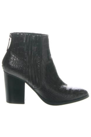 Női bokacsizma Zara, Méret 37, Szín Barna, Ár 16 051 Ft