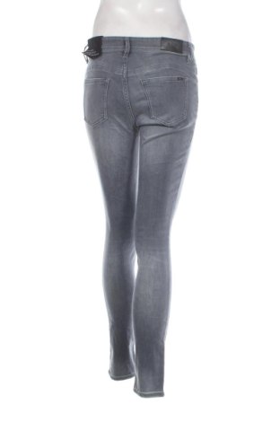 Damen Jeans Armani Exchange, Größe M, Farbe Grau, Preis 53,99 €