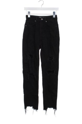 Női farmernadrág Bershka, Méret XXS, Szín Fekete, Ár 6 509 Ft