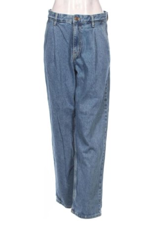 Дамски дънки Bershka, Размер M, Цвят Син, Цена 15,00 €