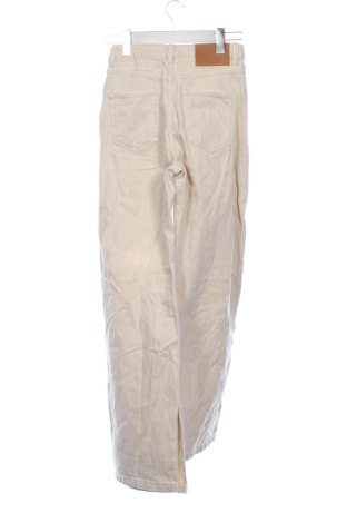 Dámske džínsy  Bershka, Veľkosť XS, Farba Béžová, Cena  15,95 €